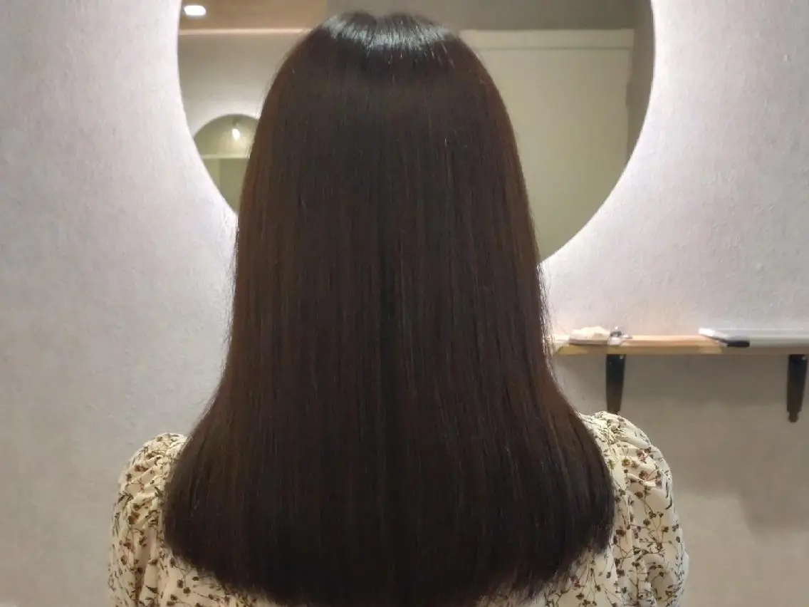 カラー ロング GR【中村】ミニモ 🌸セール/限定‼️のヘアスタイル