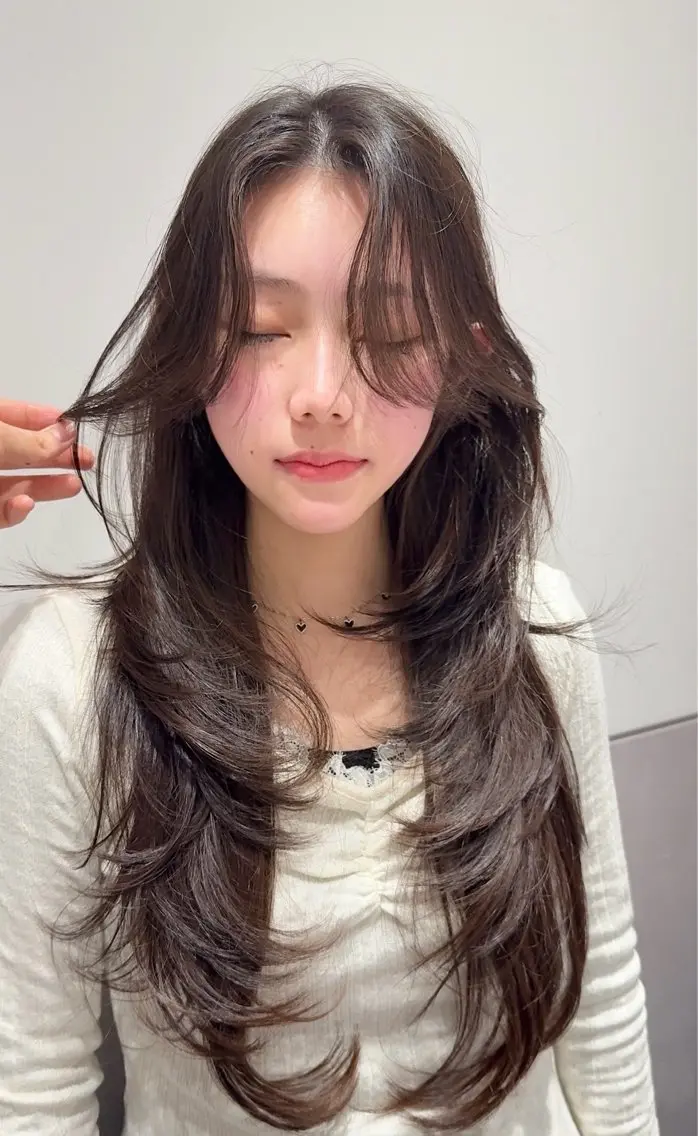 ロング カラー ヘアアレンジ カット ヘアカラー トリートメント 新宿/レイヤー特化 韓国ヘア/海外ヘアのヘアスタイル