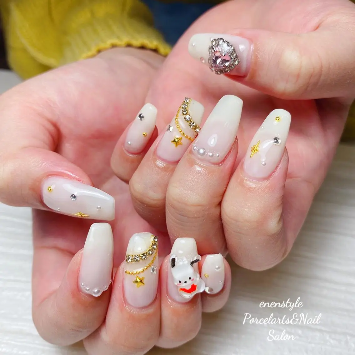 ミディアム ネイル 🐾enen style 🐾のネイルデザイン
