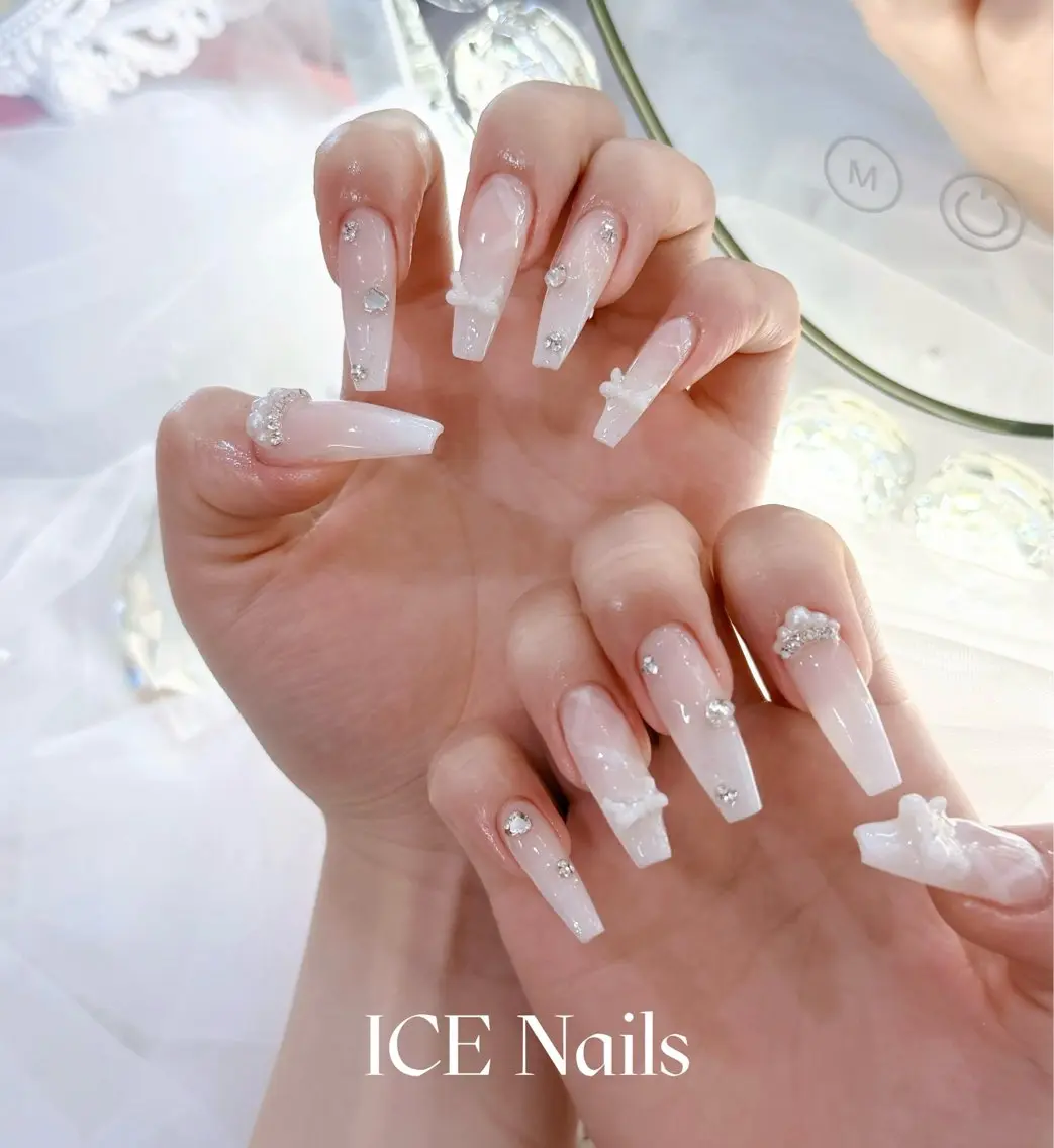 ネイル ガーリー キラキラネイル 韓国ネイル ロングネイル ピンク ICE Nailsのネイルデザイン