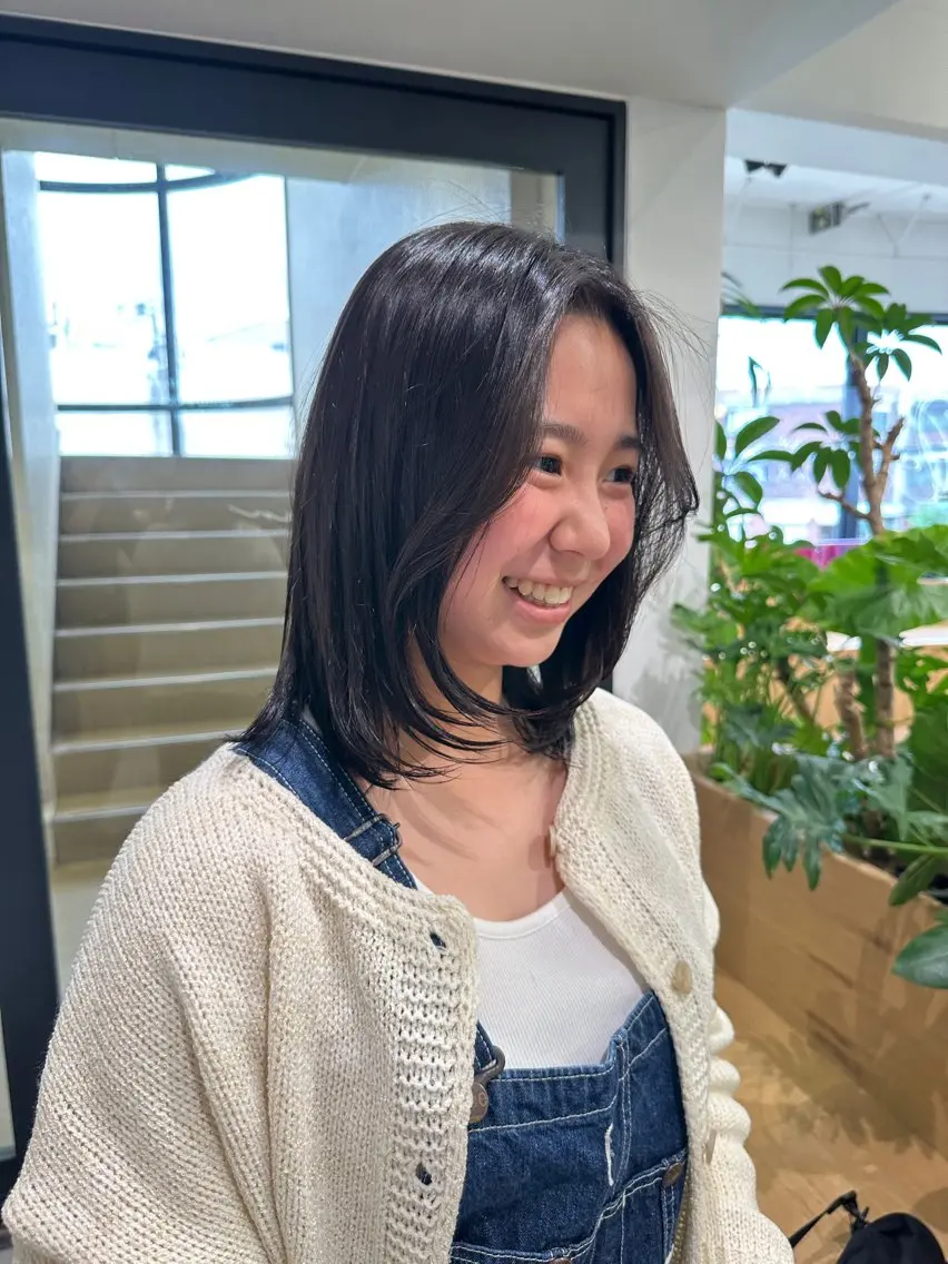 ミディアム 伸ばしかけ 切りっぱなし/髪質 改善矯正/さやか🫧のヘアスタイル