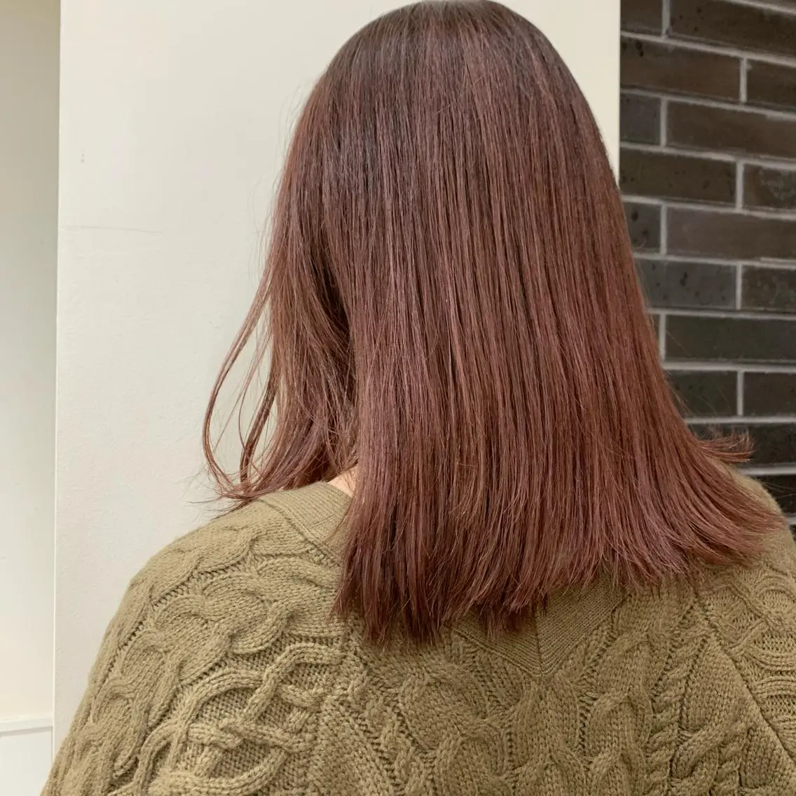 セミロング カラー パーマ ヘアアレンジ メンズ キッズ ネイル マツエク・マツパ カット ヘアカラー レイヤーカット/ 巻ける縮毛矯正のヘアスタイル