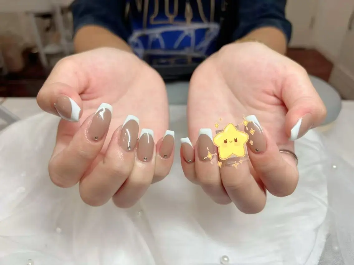 ネイル ハンドネイル ハンドケア The Nail & Eye Lashの眉毛・アイブロウイメージ