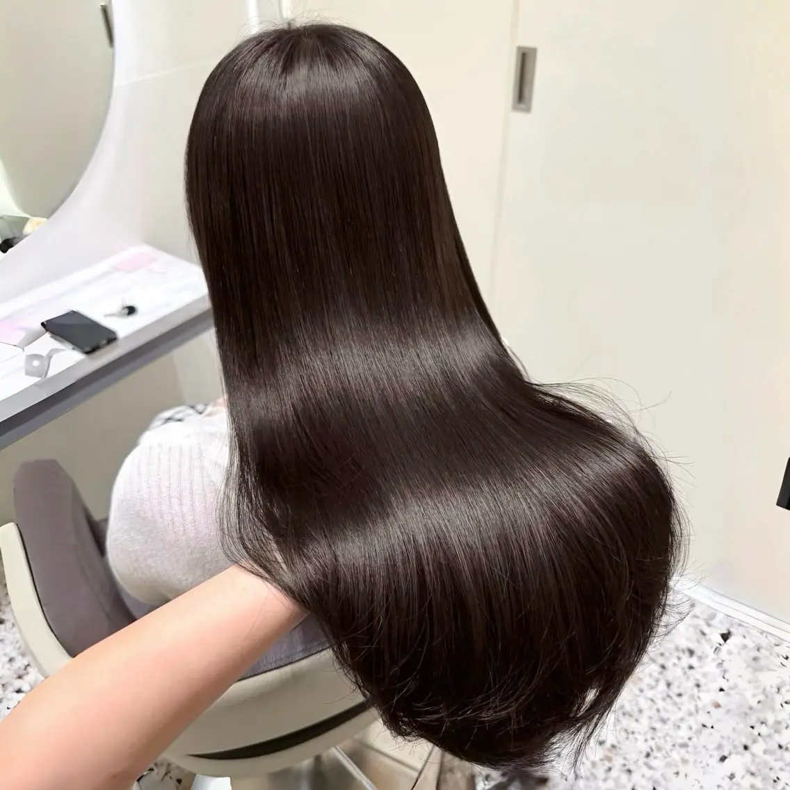 ロング カラー ブリーチ ケアカラー ラベンダーカラー ラベンダーグレー モテ韓国ヘア/ レイヤー🤍RIKAのヘアスタイル