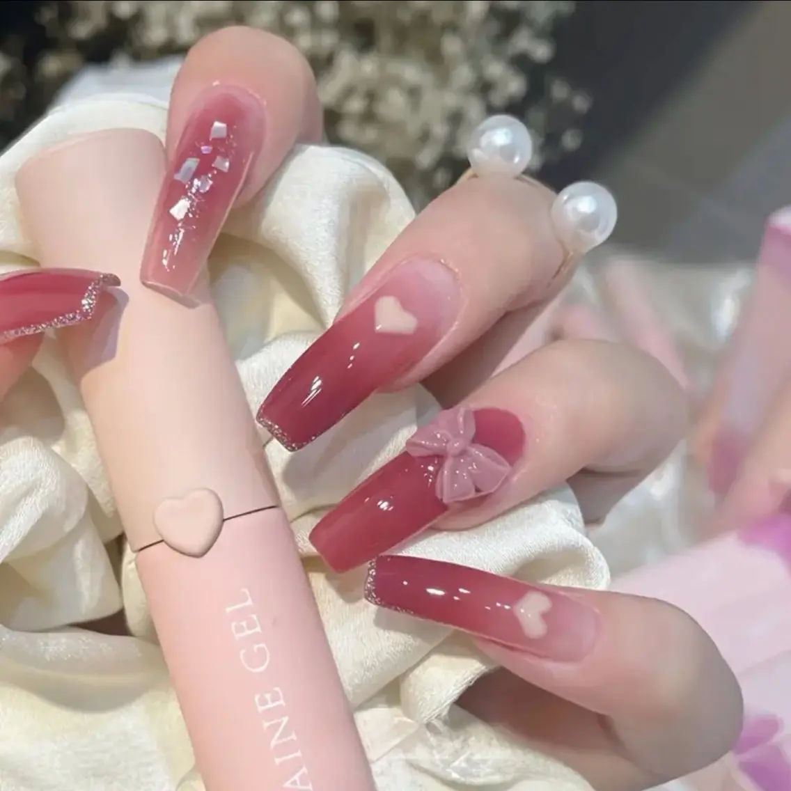ネイル ハンドネイル ミー ミーのネイルデザイン