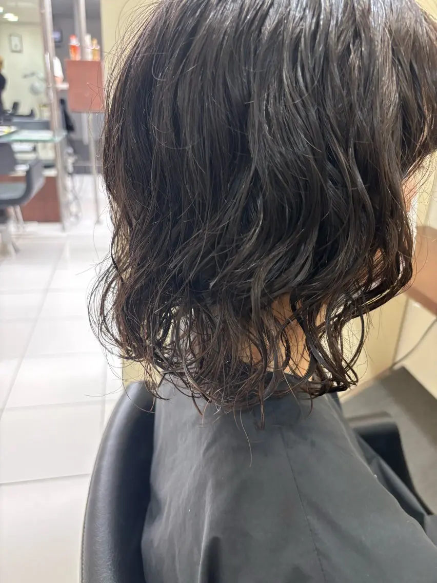 ミディアム ミディアムパーマ TONI&GUY速寿 勇希のヘアスタイル