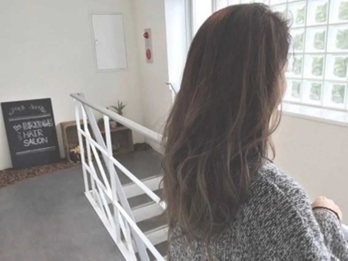 ロング 外国人風カラー ハイライト the BRIDGE hair salonのヘアスタイル