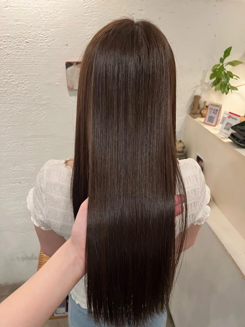 ロング パーマ 縮毛矯正 ストレートパーマ 縮毛矯正 栗林 惟のヘアスタイル