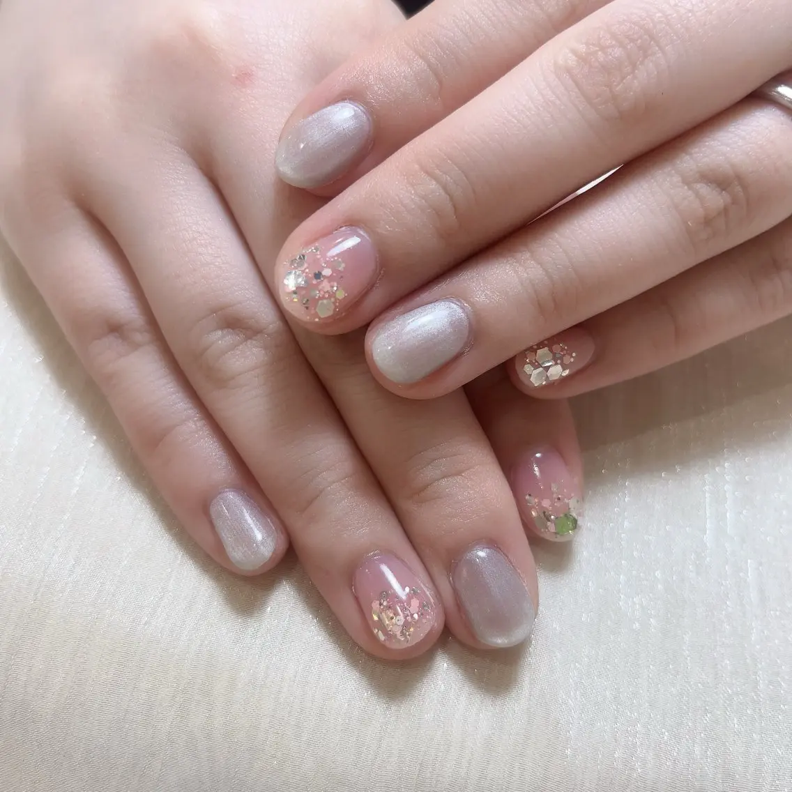 ネイル ハンドネイル MoonNail ユリ🌸のネイルデザイン