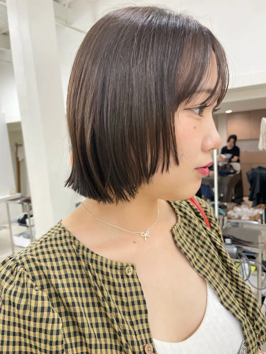 ショート ボブ 顔周りカット レイヤーカット 相澤 陽菜のヘアスタイル