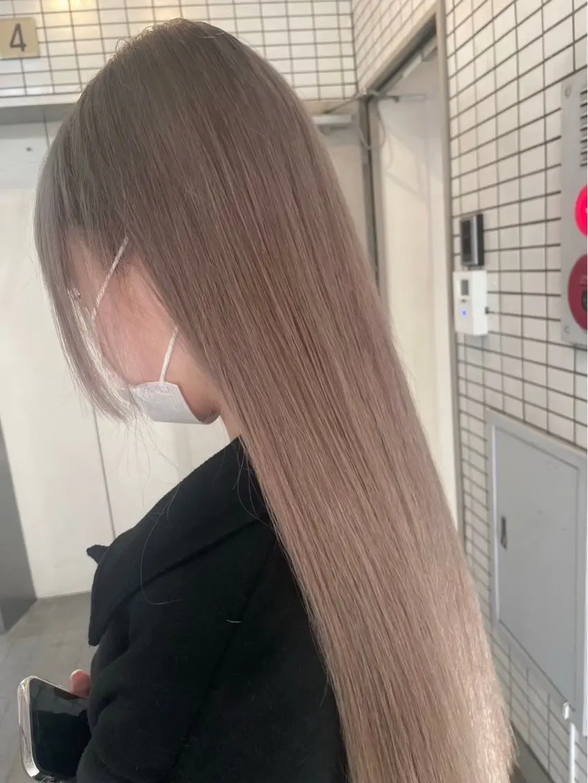 ロング カラー ベージュカラー ブロンド ダブルカラー ハイトーンカラー ピンクカラー カットモデル様無料 💎saaya💎のヘアスタイル