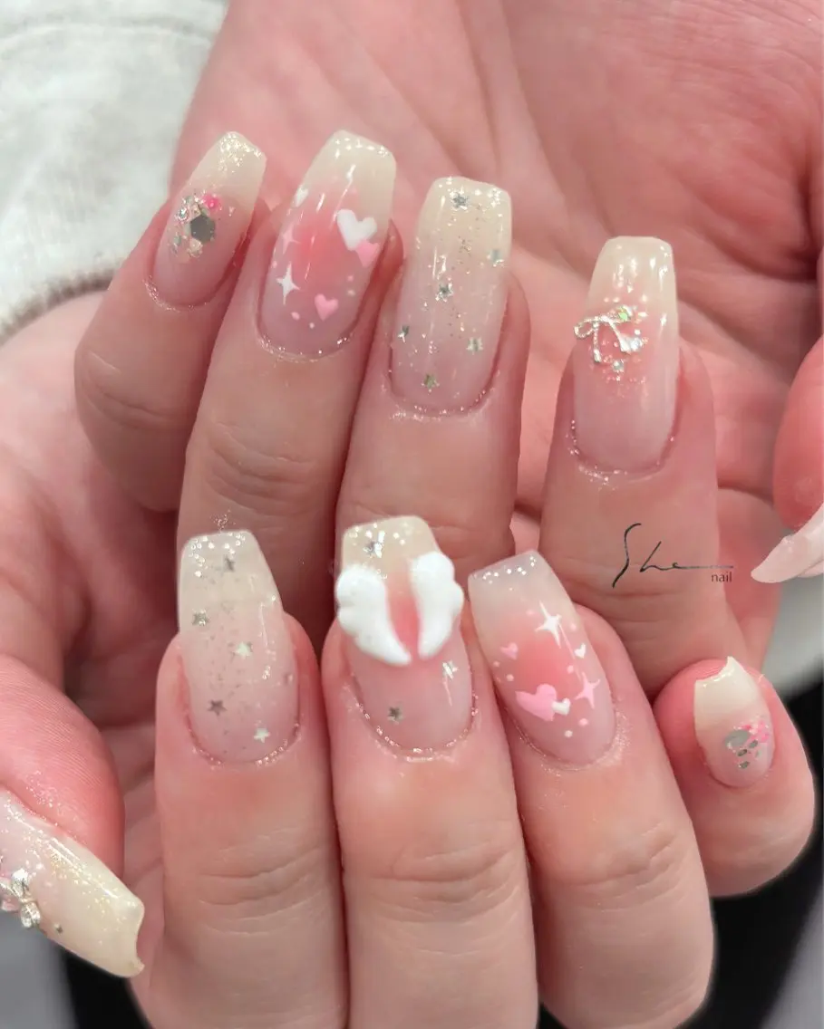 ネイル チークネイル ガーリー ハンドネイル SHE adusaのネイルデザイン