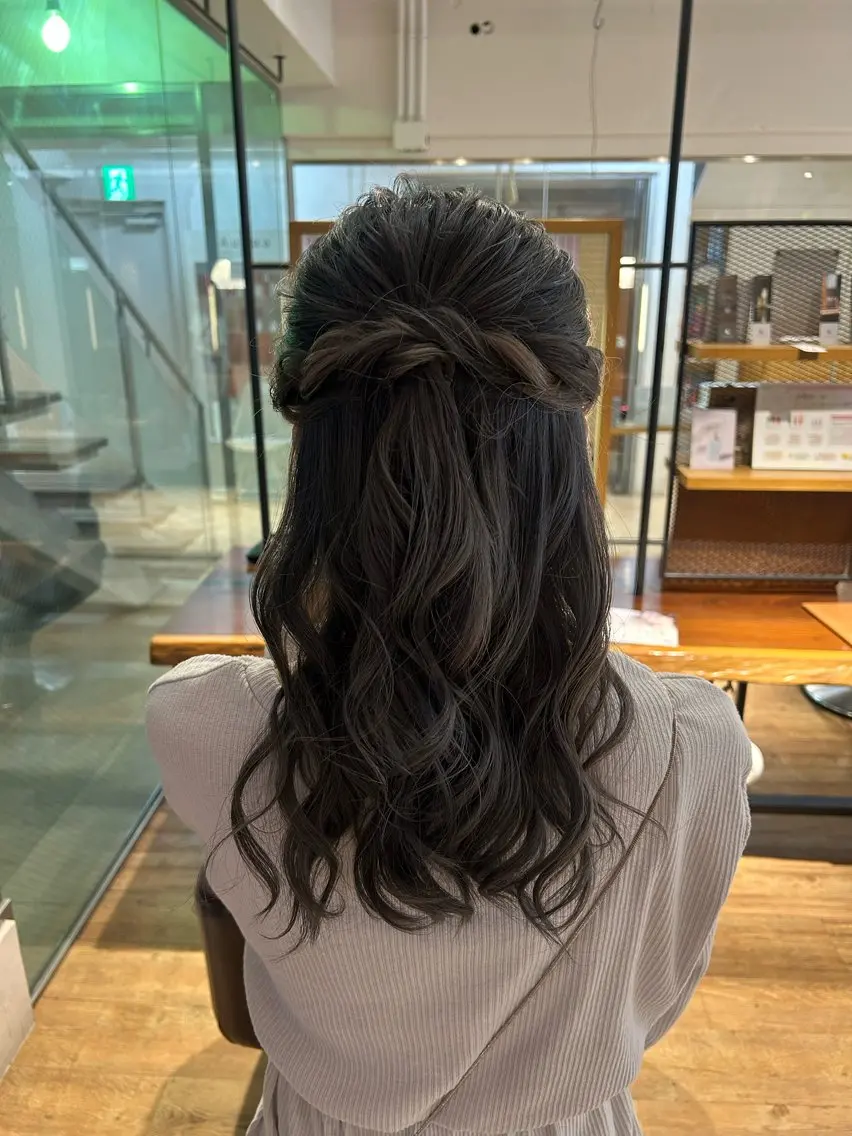 ロング ヘアアレンジ ハーフアップ ヘアセット 艶カラー🌸アレンジ 🌹Sally🕊️のその他イメージ