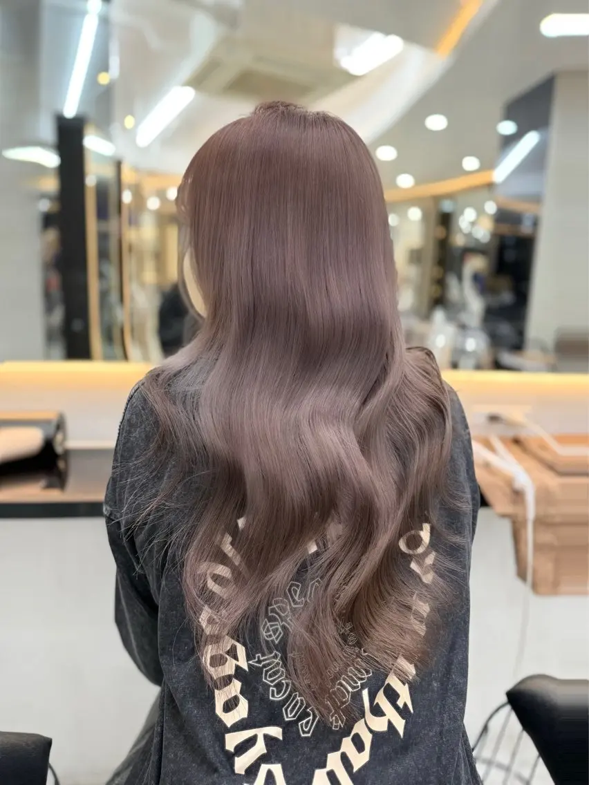 ロング カラー ブリーチ ヘアカラー トリートメント 銀座🪽⋆.* MIKIのヘアスタイル