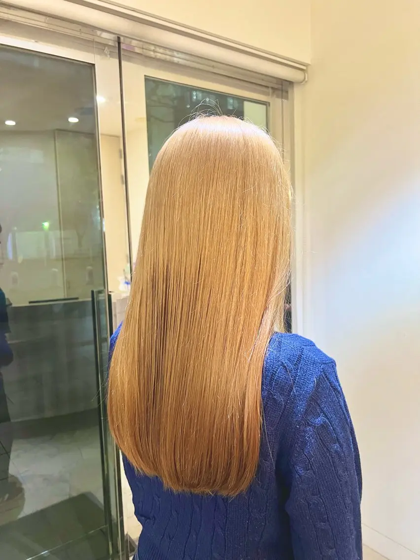 ロング Moto nanamiのヘアスタイル