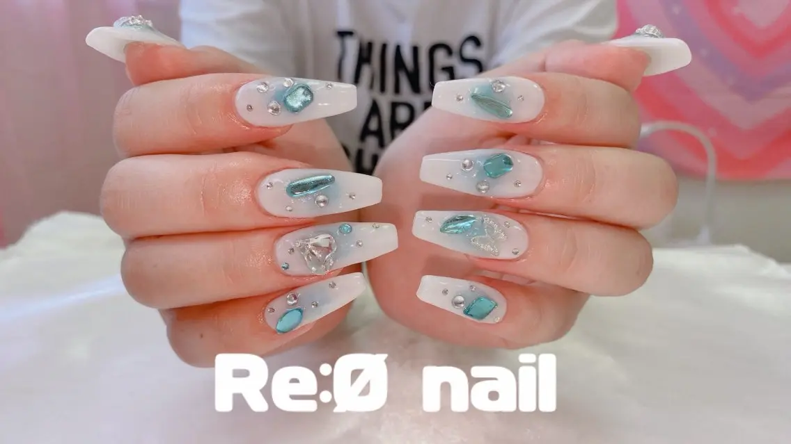 ネイル チークネイル 水色 ハンドネイル Re:Ø nail 🩵TSUJIのネイルデザイン