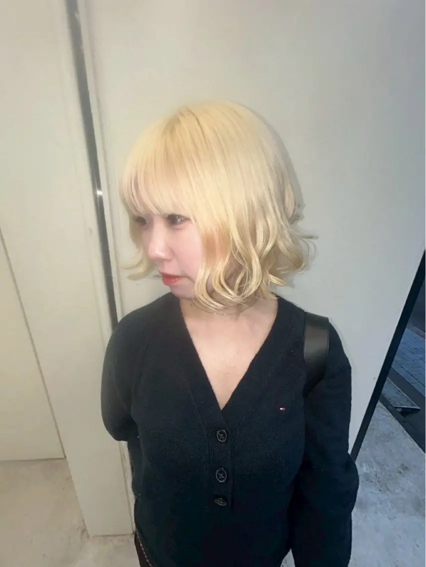 ショート ヒマリ デザインカラーのヘアスタイル
