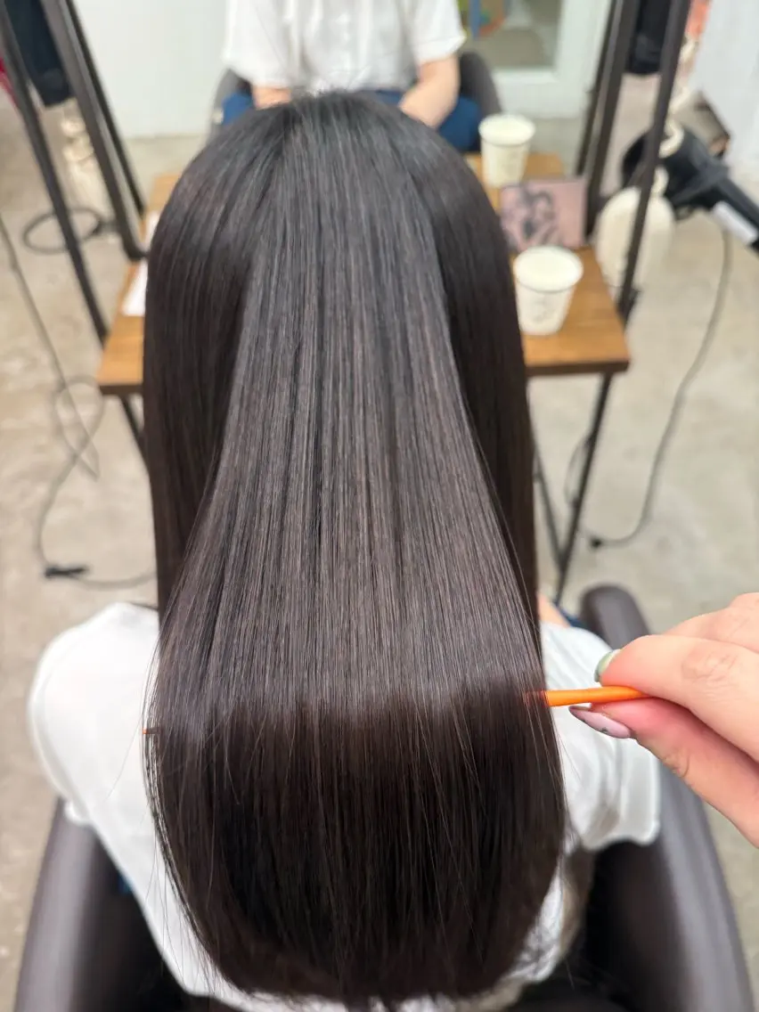 ロング トリートメント 縮毛矯正 山口 詩織のヘアスタイル