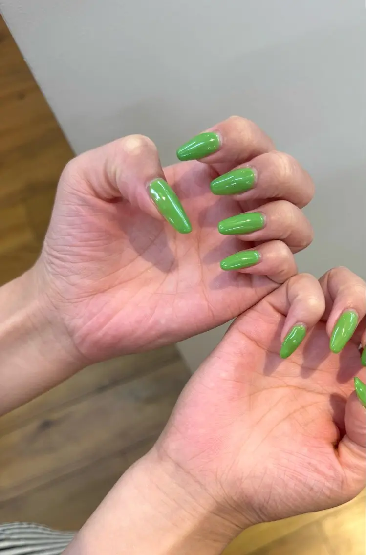 ネイル Ami TRIOS.nailのネイルデザイン