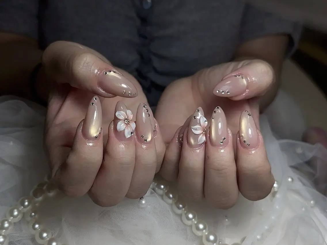 ネイル ハンドネイル NAIL CIRCLESのネイルデザイン