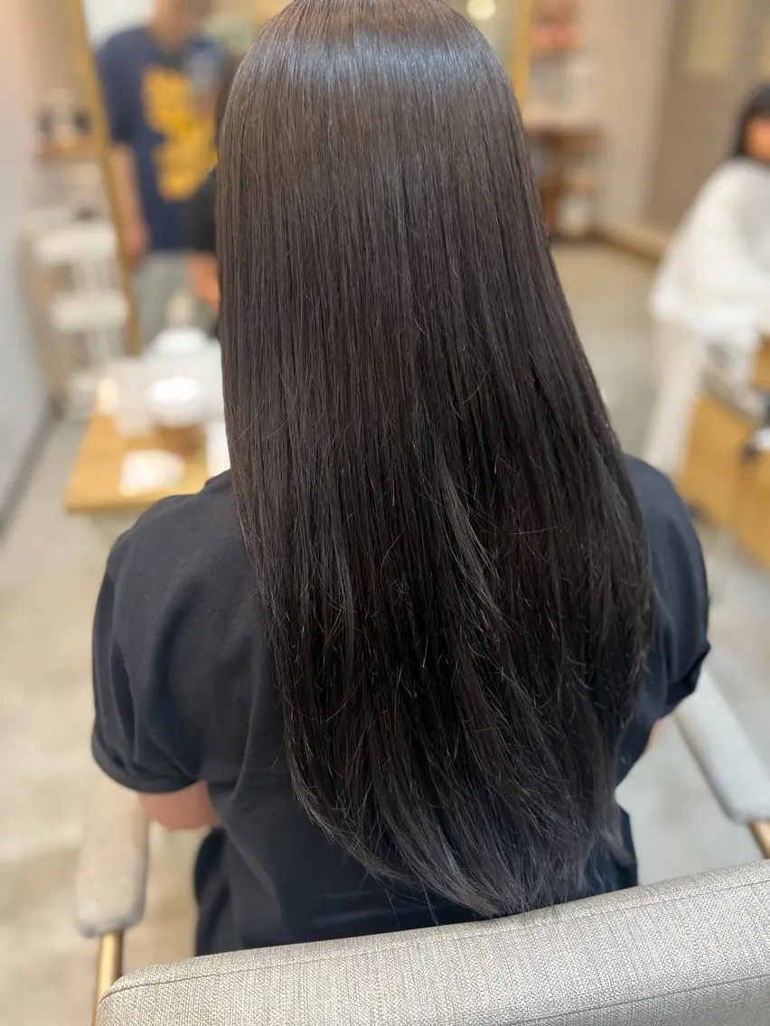 ロング 津田 幸穂のヘアスタイル