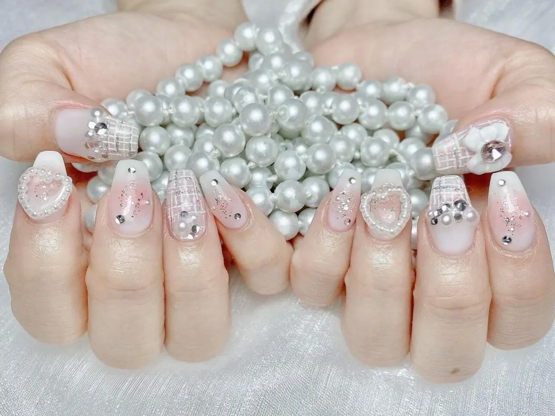 ネイル Aurum nailのネイルデザイン