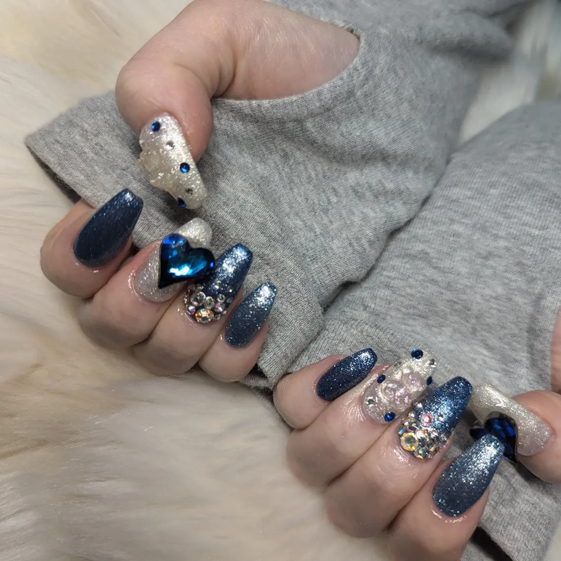 ネイル ブルー ジェルネイル ロングネイル 冬ネイル SalonRhyme サロンライムのネイルデザイン