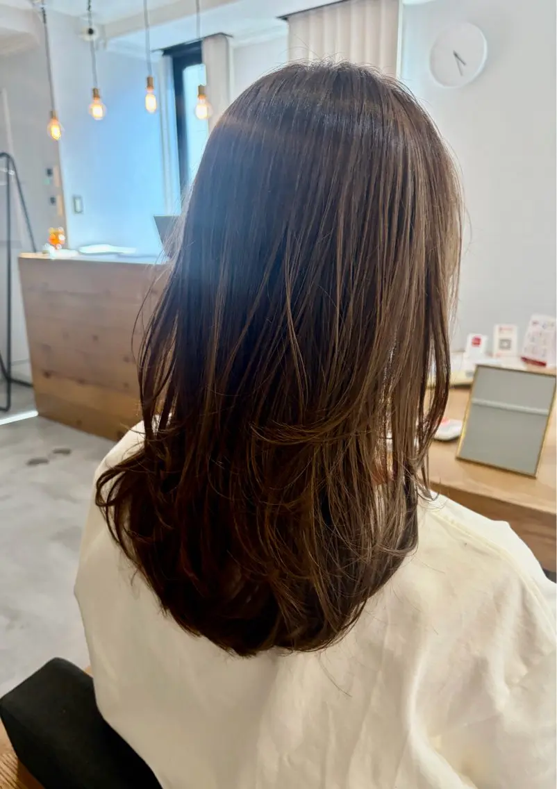 ミディアム レイヤーカット カット ヘアカラー 南堀江レイヤーカット MIKU🍒のヘアスタイル