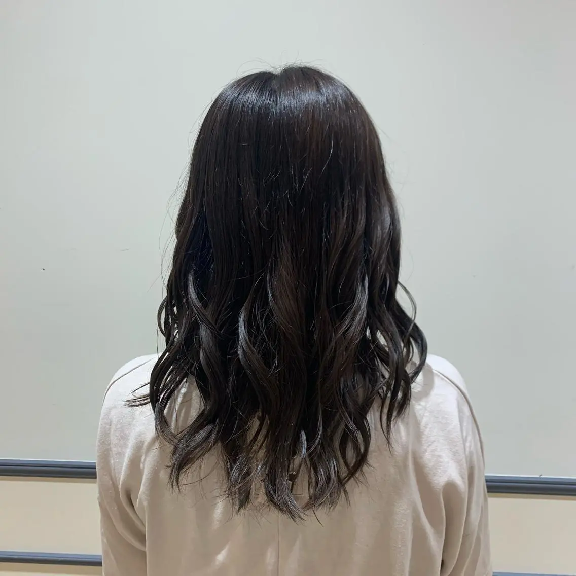 セミロング カラー ヘアカラー 須藤 向日葵のヘアスタイル
