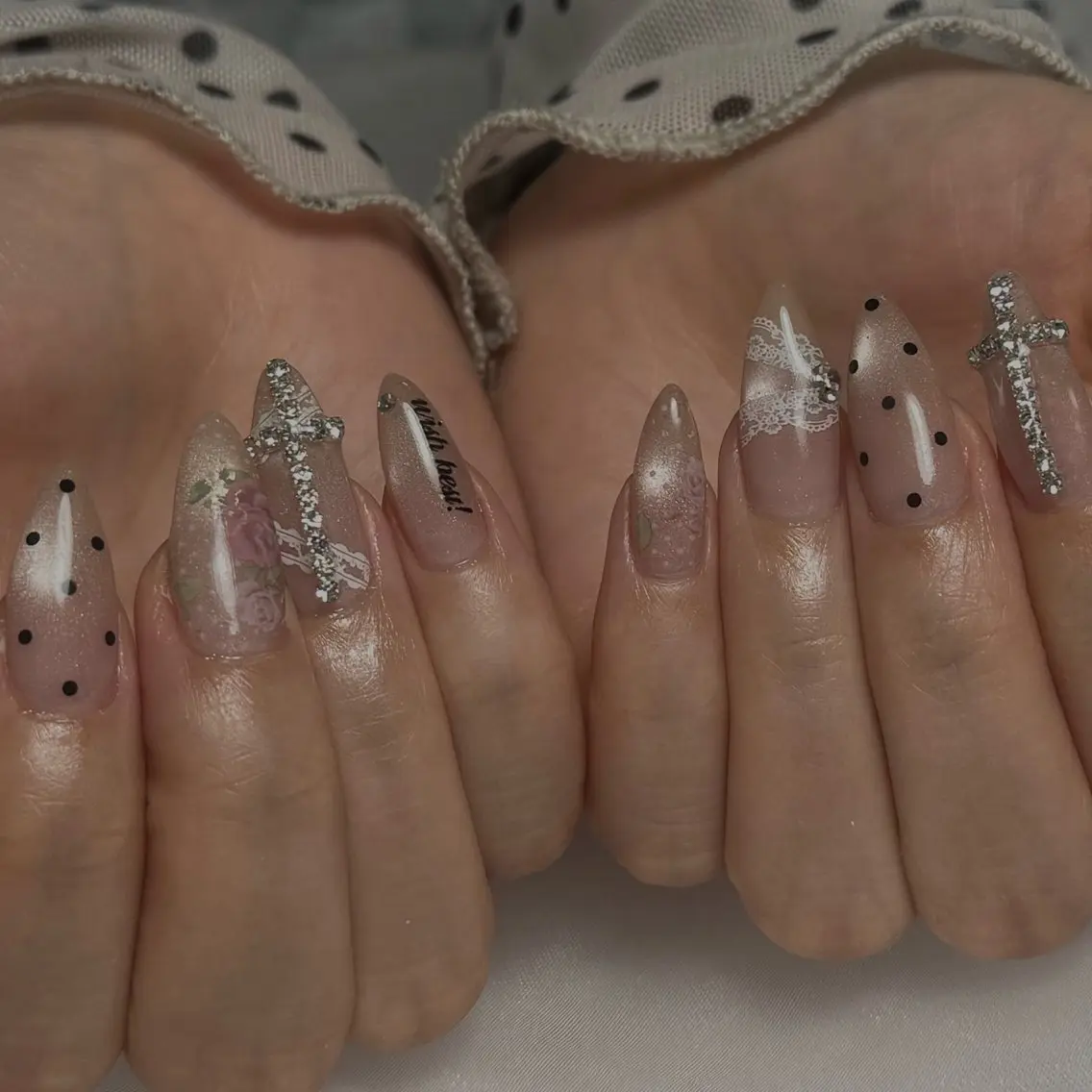 ロング 韓国風ヘア ハンドネイル navi nail ayaneのネイルデザイン