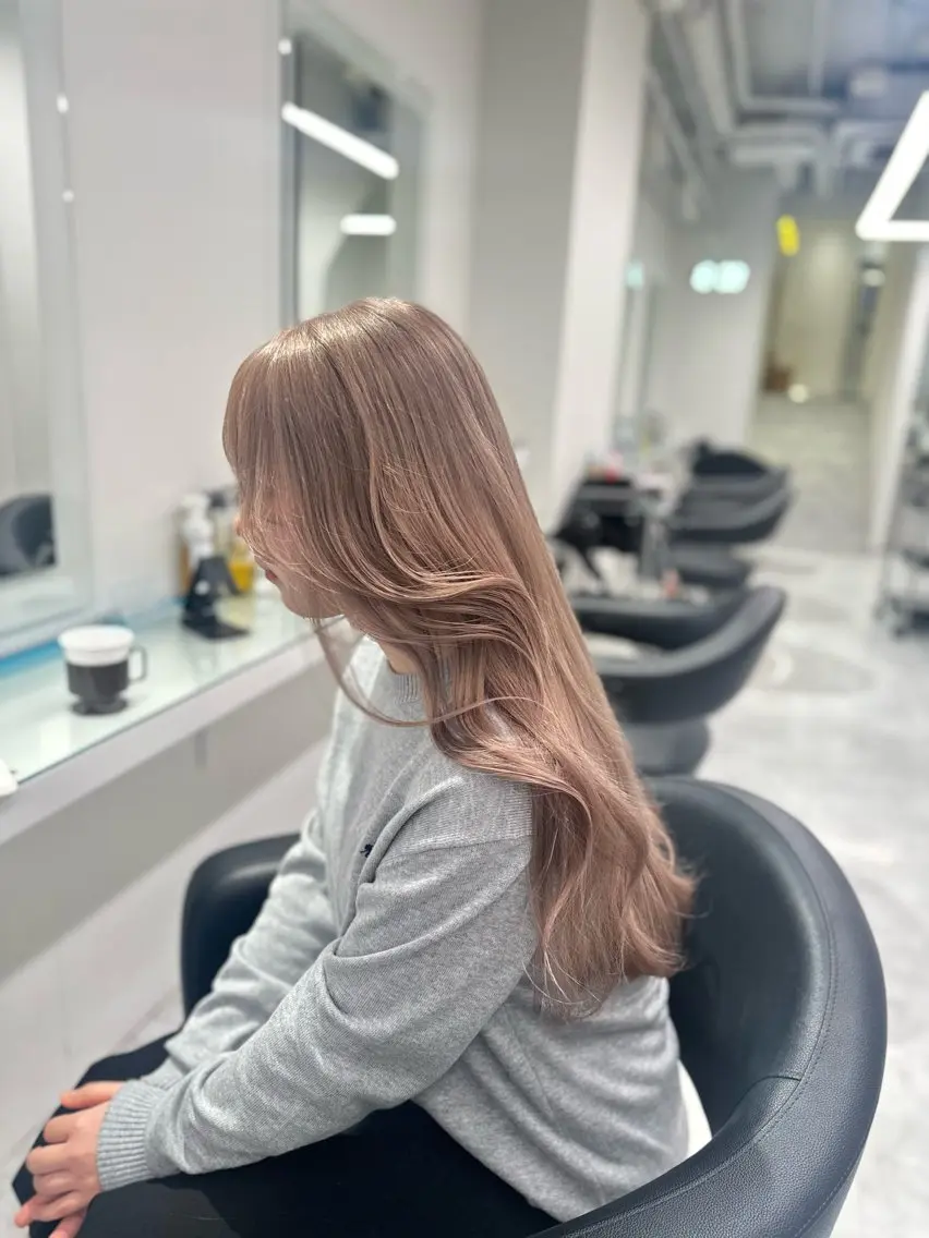 ロング カラー ヘアカラー トリートメント ヘッドスパ ヘアセット ❄最強かわいいカラー ❄️MINA❄️のヘアスタイル