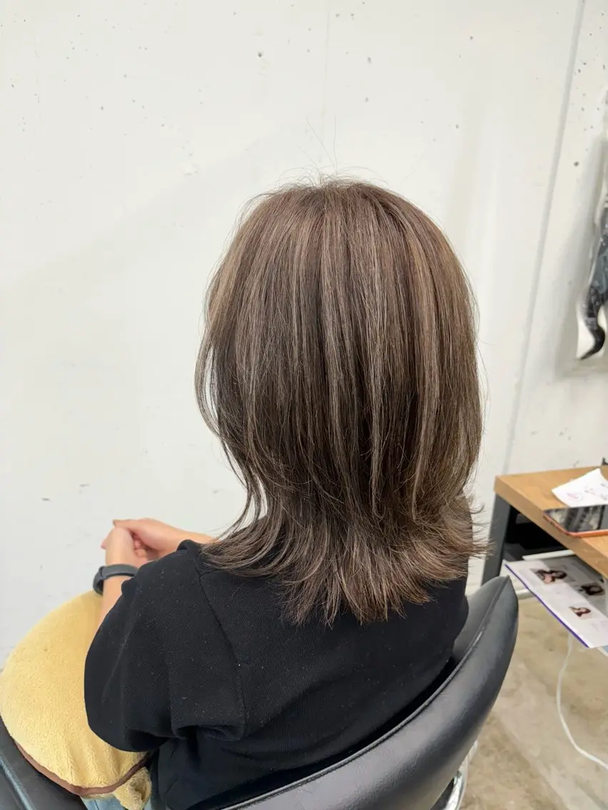 セミロング カラー グレージュ ハイライトカラー ボブ くびれヘア ハイライト EGAO /藤沢/海外ヘアのヘアスタイル