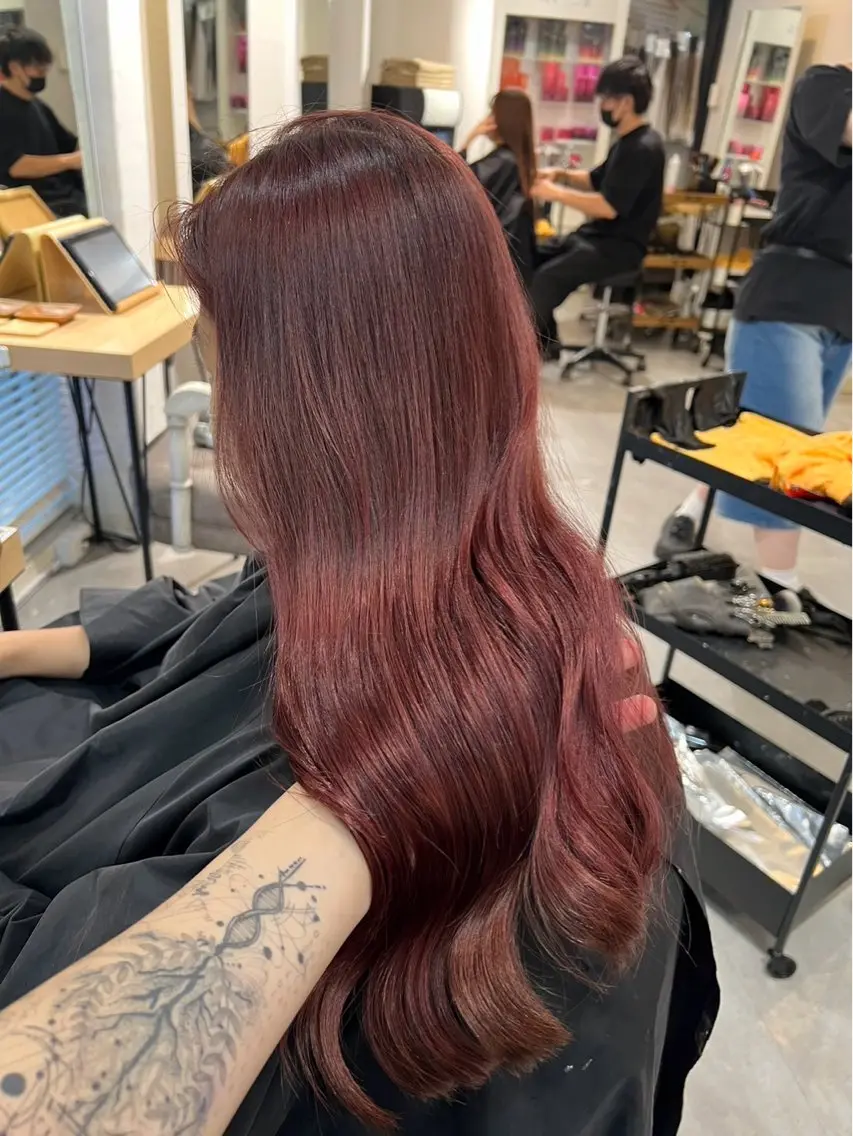 ロング カラー レッドカラー 指名数No.1 /NAOYAのヘアスタイル