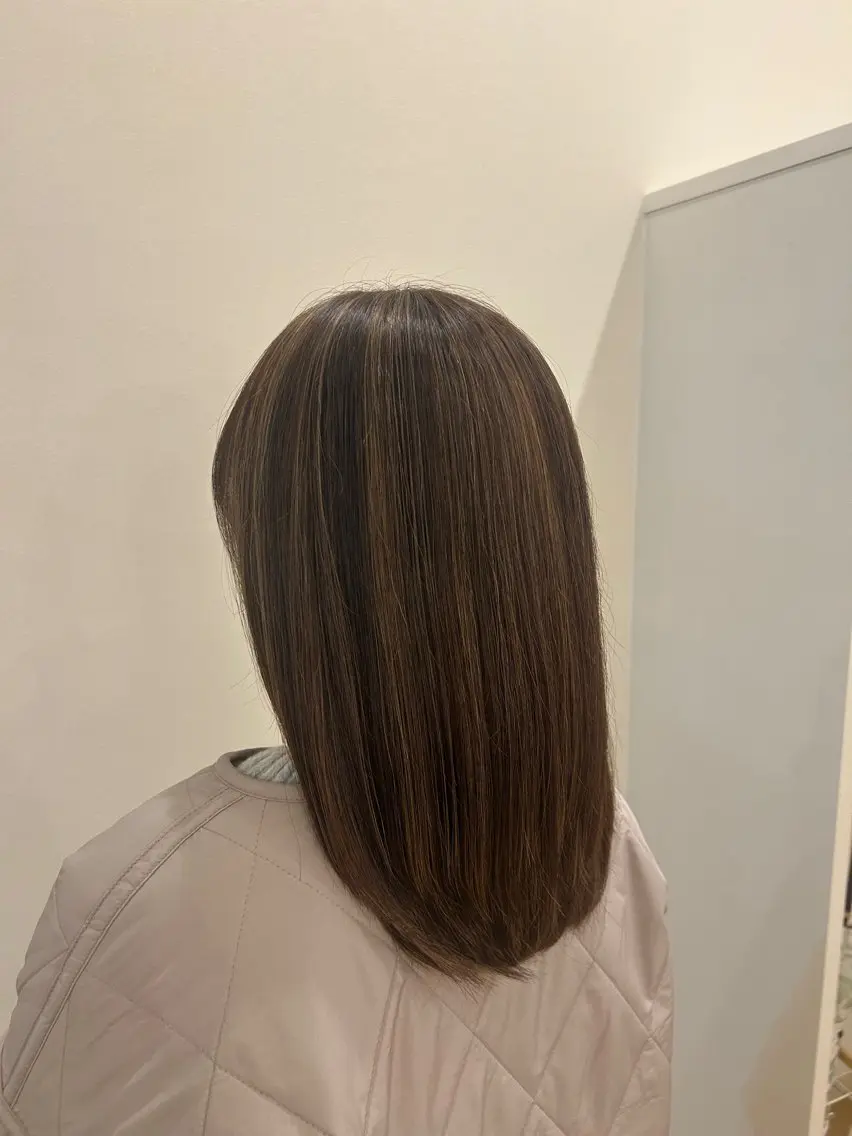 カラー ワンワールドパルク hanaのヘアスタイル