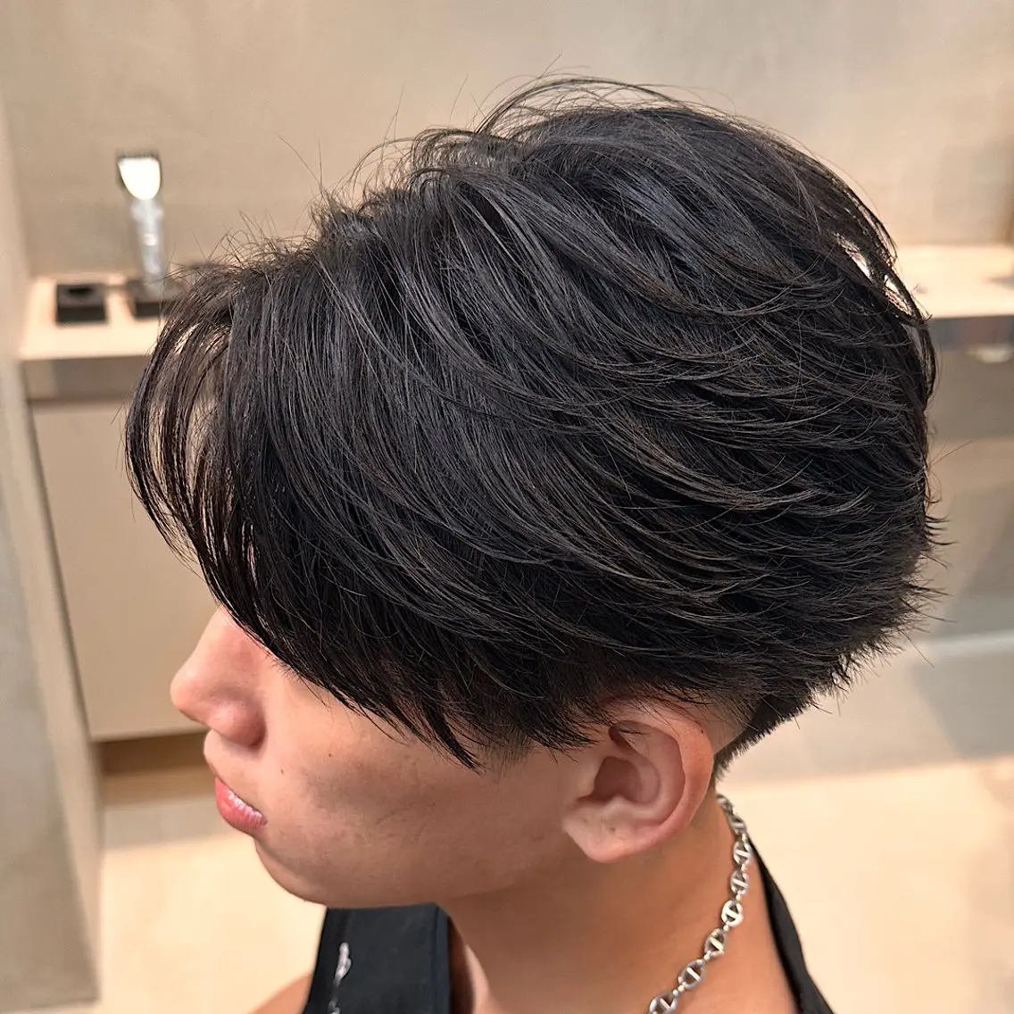 ショート パーマ メンズ フェザーパーマ メンズパーマ ショートヘア 小野寺 隼のヘアスタイル