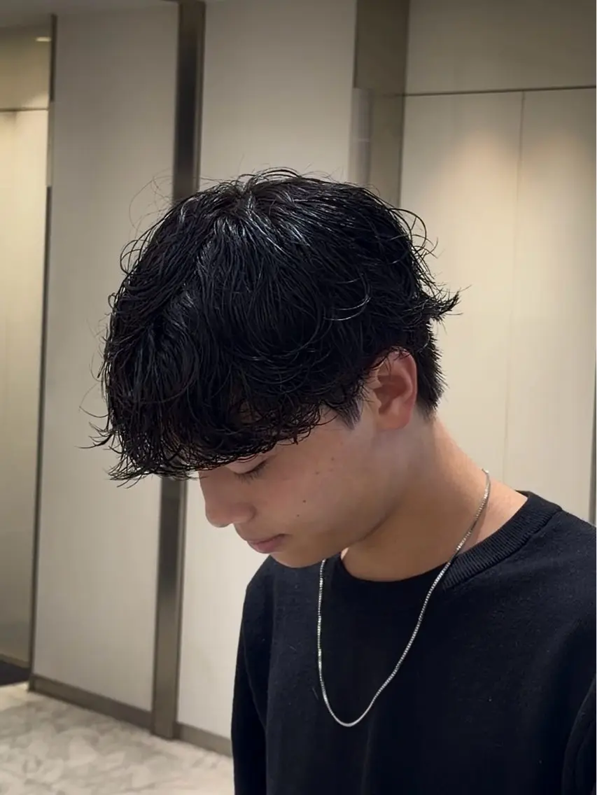 ショート パーマ メンズ メンズパーマ ニュアンスパーマ カット パーマ トリートメント 🐉men's|⚡️ 毛流れパーマ|綱島のヘアスタイル