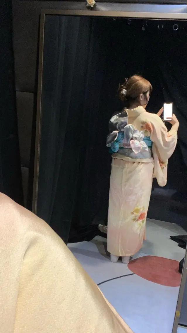 ヘアアレンジ 着付け 柔らかショート×透明 感カラー🎀emiのヘアスタイル