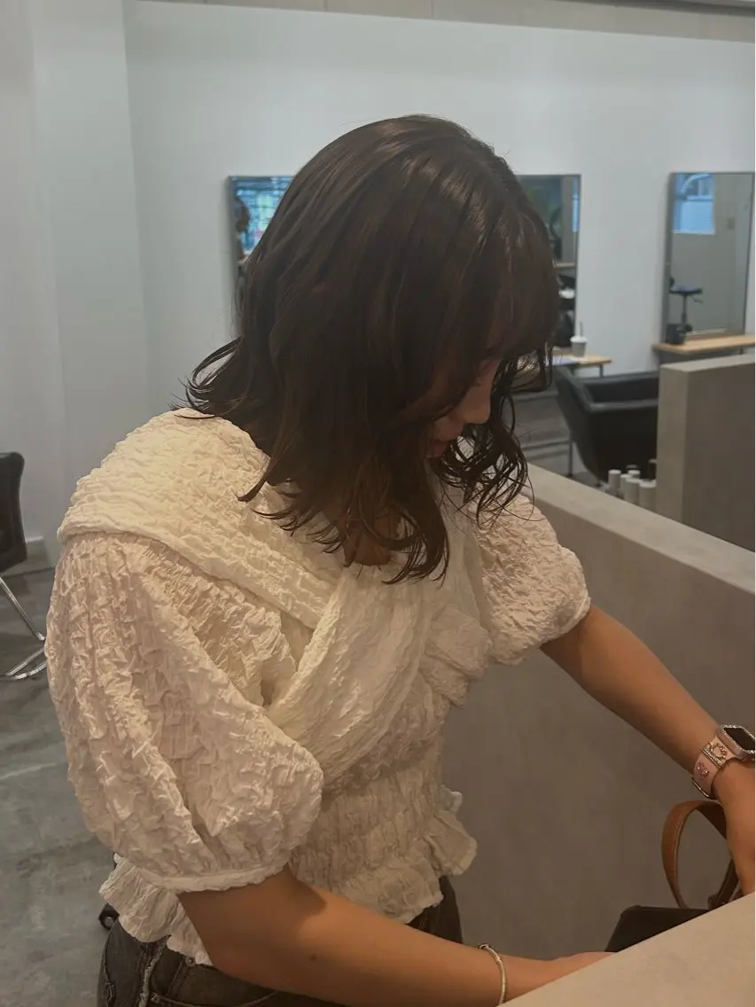 カラー ヘアカラー トリートメント ユイ コハルのヘアスタイル