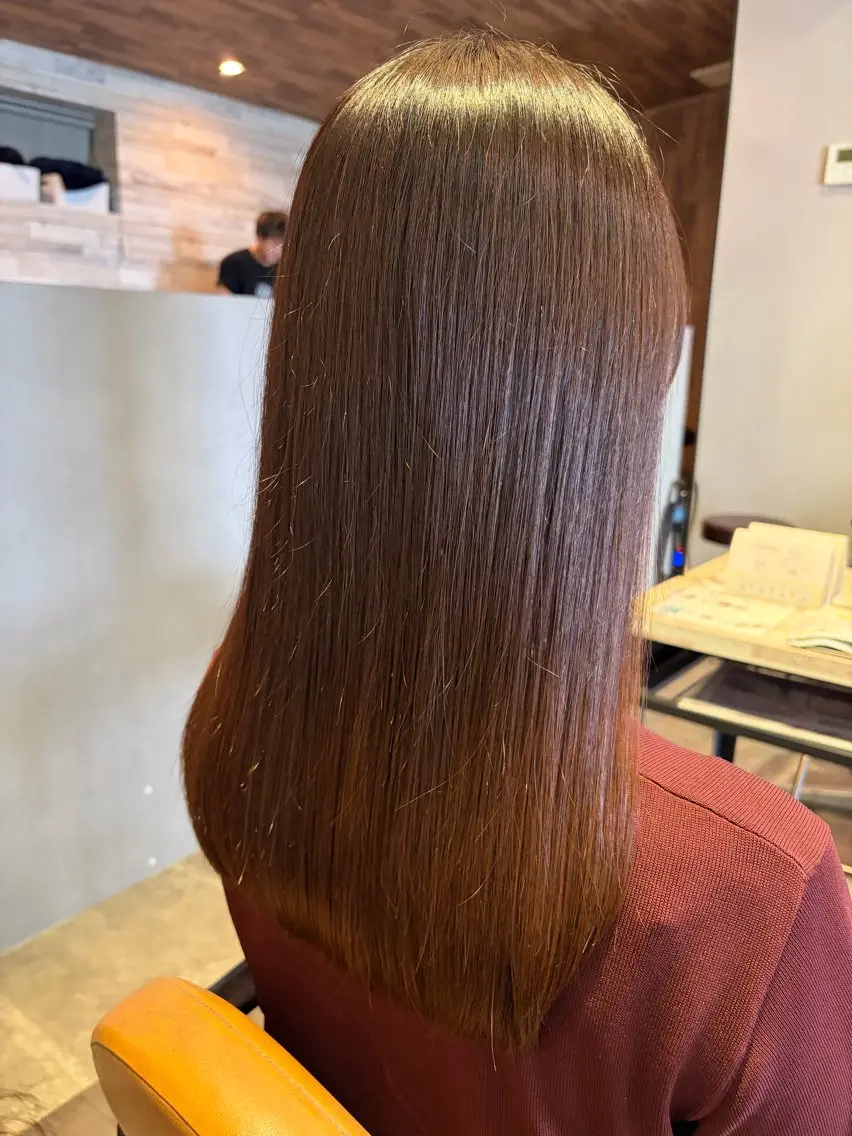 セミロング カット ブリーチモデル RURUのヘアスタイル