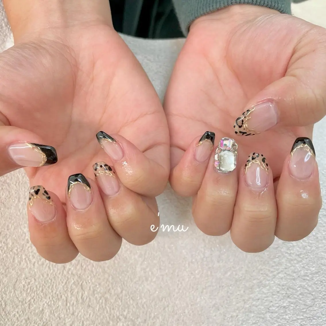 ネイル アニマル柄 フレンチネイル nail salon e'mu💐のネイルデザイン