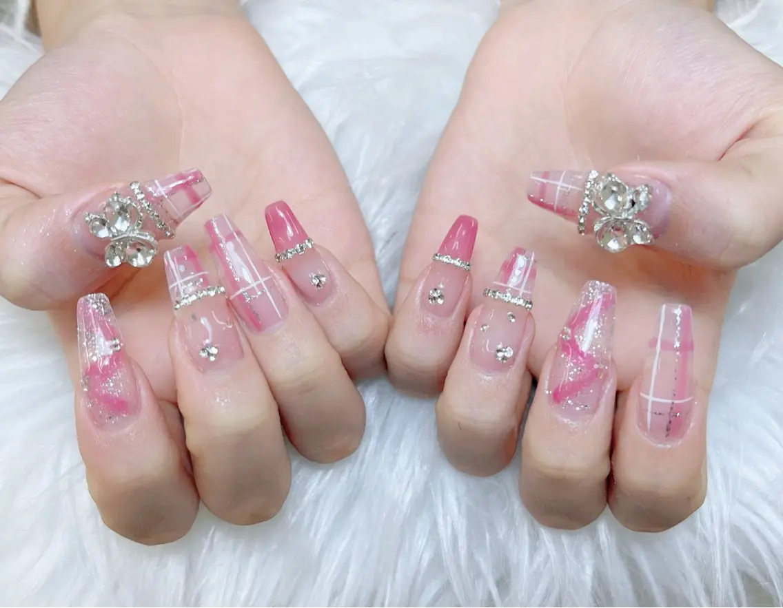 ネイル オーロラネイル クリアネイル フラッシュネイル ジェルネイル グラデーション ハンドネイル Amee Nail Salonのネイルデザイン