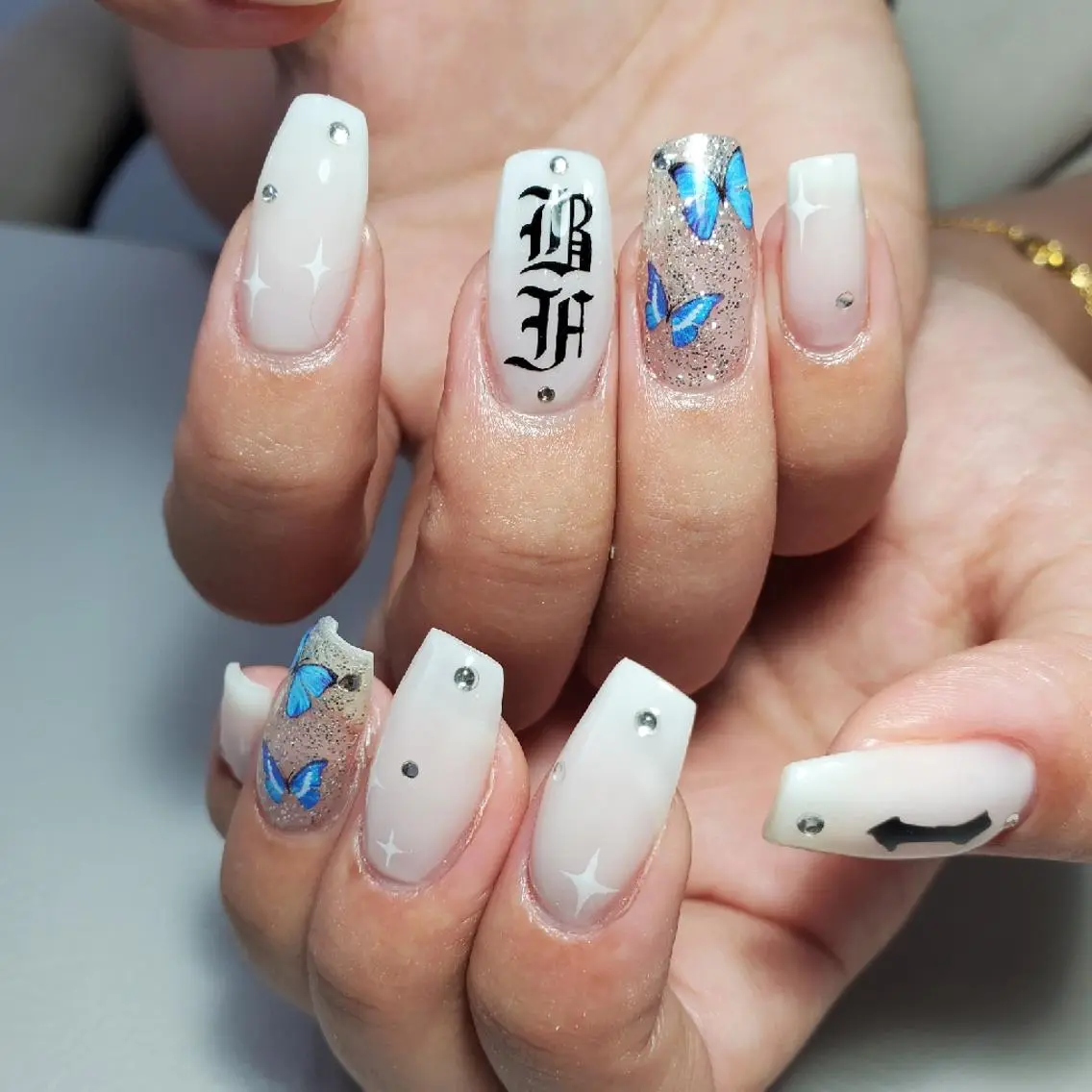 ネイル ハンドネイル nailroom‪ sb‪‪𓈒𓂂𓏸のネイルデザイン