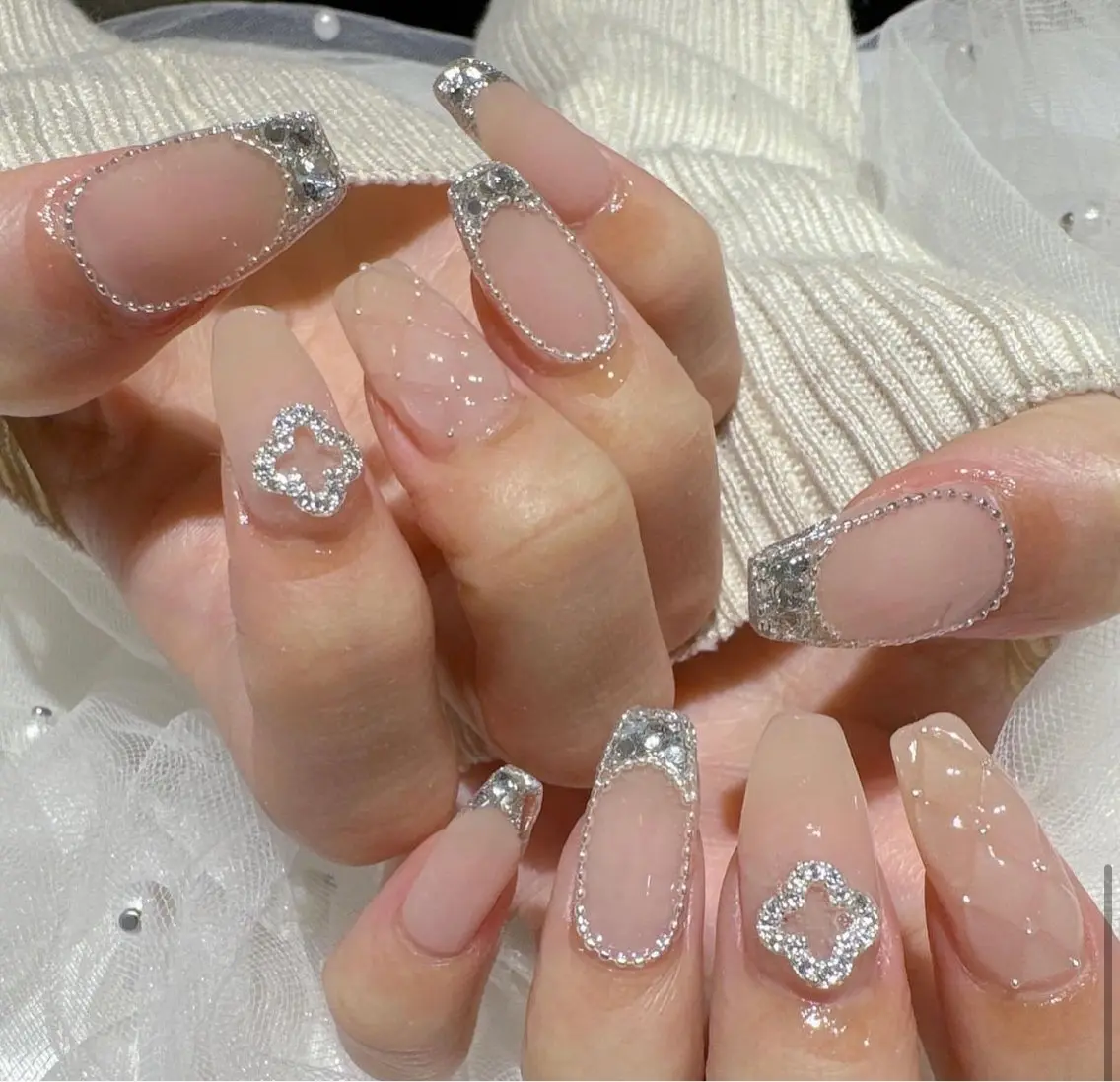 ネイル Miouミオン ネイルサロンのネイルデザイン