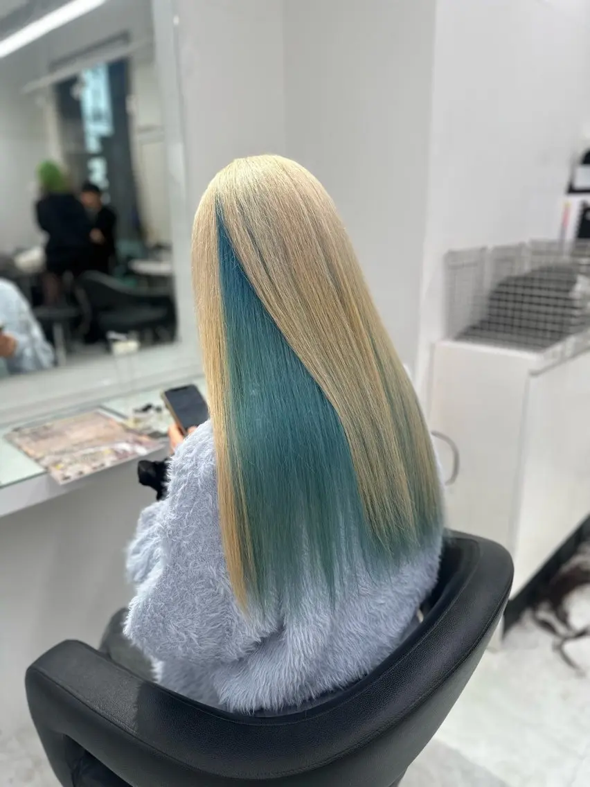 ロング カラー 💗デザインカラー 💗RISA🐰のヘアスタイル