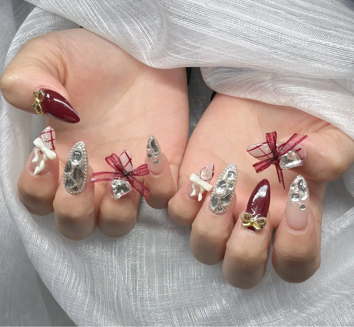 ネイル ハンドネイル Lee Nailsのネイルデザイン