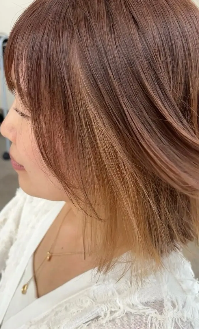 ミディアム ハイライト カット ヘアカラー トリートメント ヘッドスパ 酸性ストレート/ブリ ーチなしWカラー河本のヘアスタイル