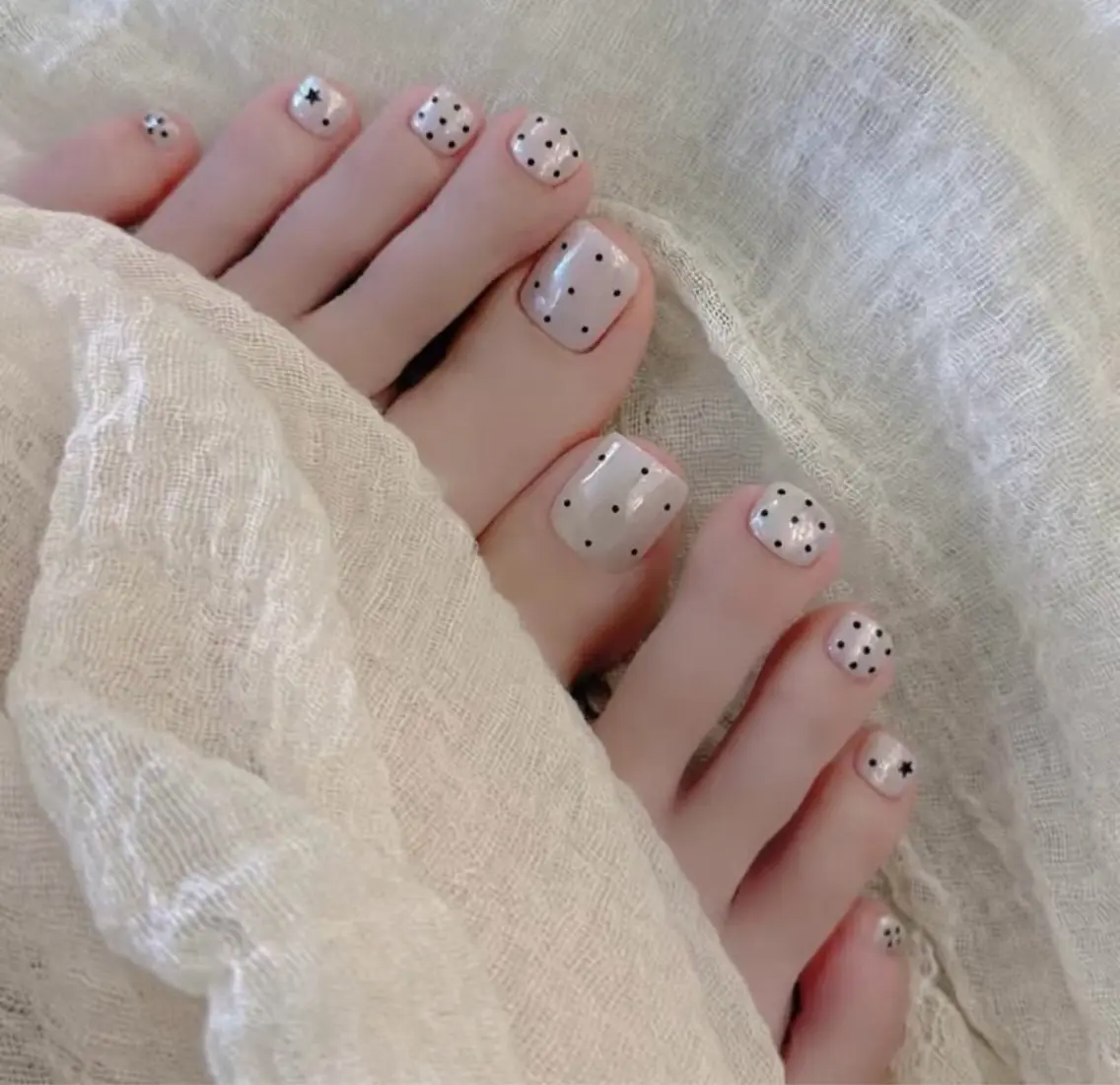 ネイル フットネイル Luvia Ginzaのネイルデザイン