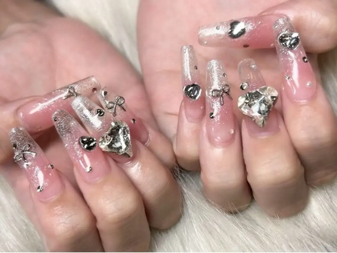 ミニモ限定価格🫧10本アートコース🍓🪽（パーツorアート）の写真