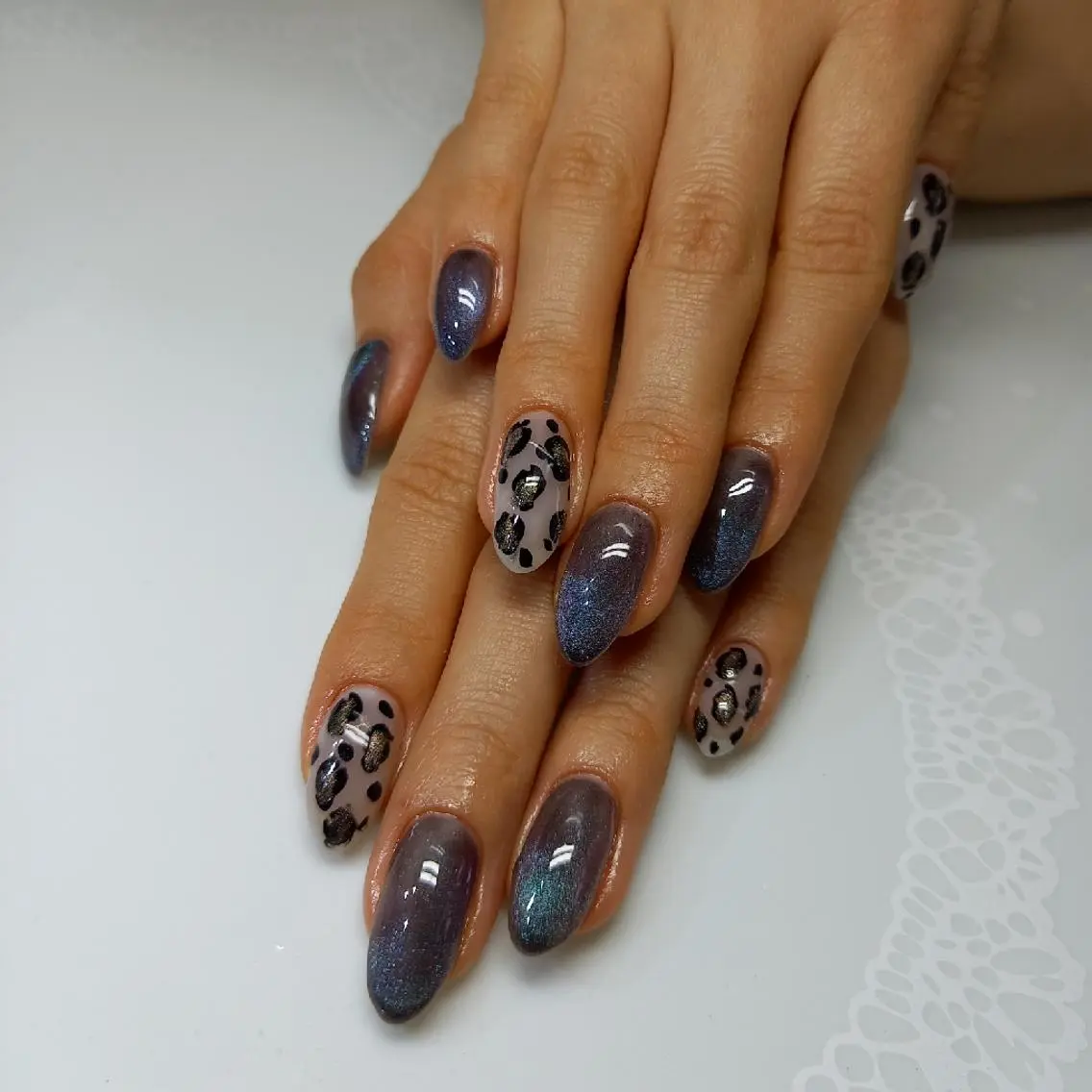 ネイル アニマル柄 マグネットネイル salon de  Princessのネイルデザイン