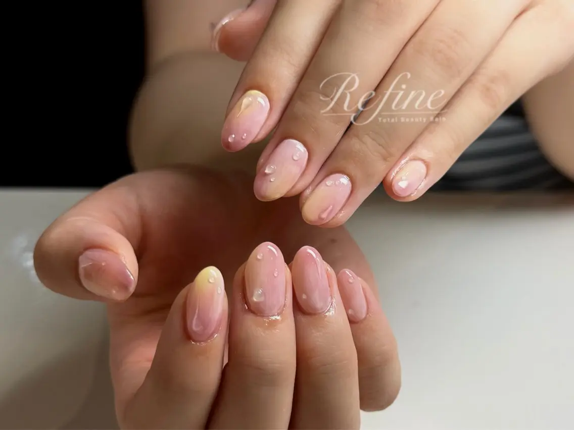 ネイル ハンドネイル Refine ネイリスト　坂本のネイルデザイン
